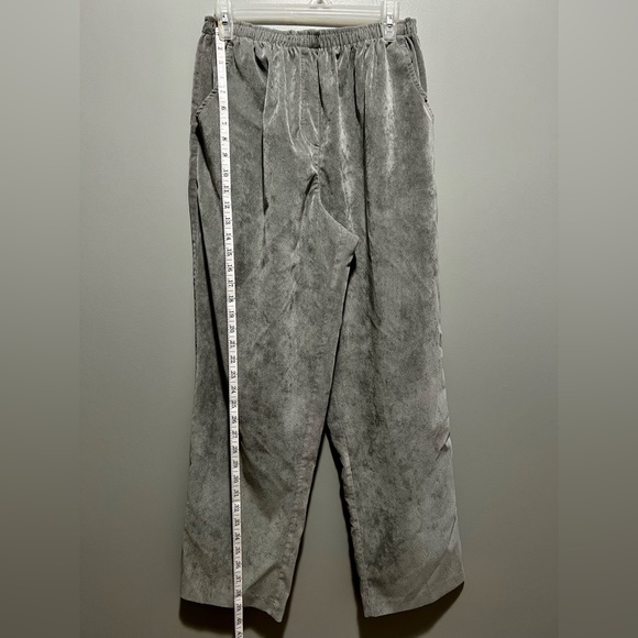 Textured pant - Picture 2 of 5